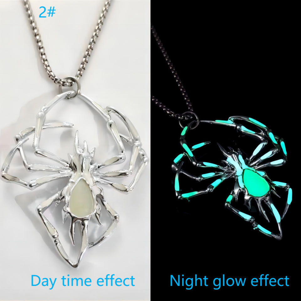 Luminescent spider Necklace
