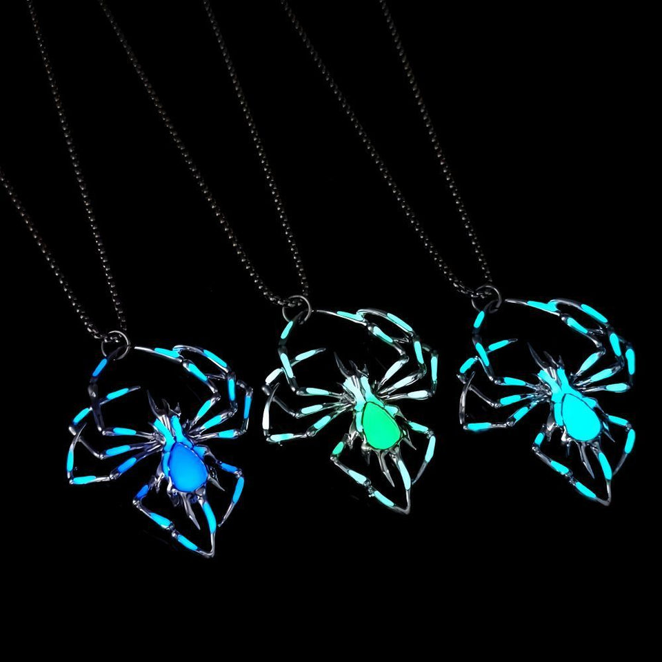Luminescent spider Necklace